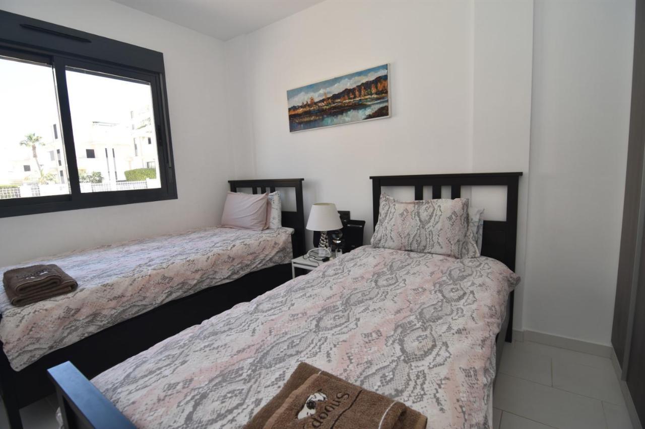 Oasis Beach Oriola  Exterior foto
