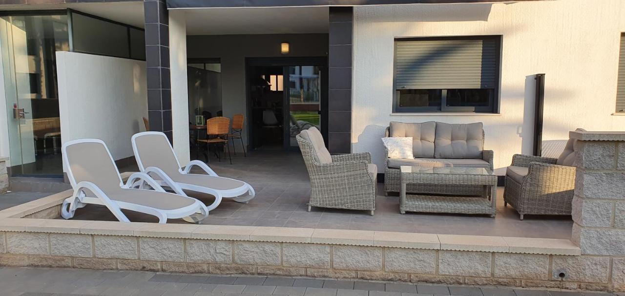 Oasis Beach Oriola  Exterior foto